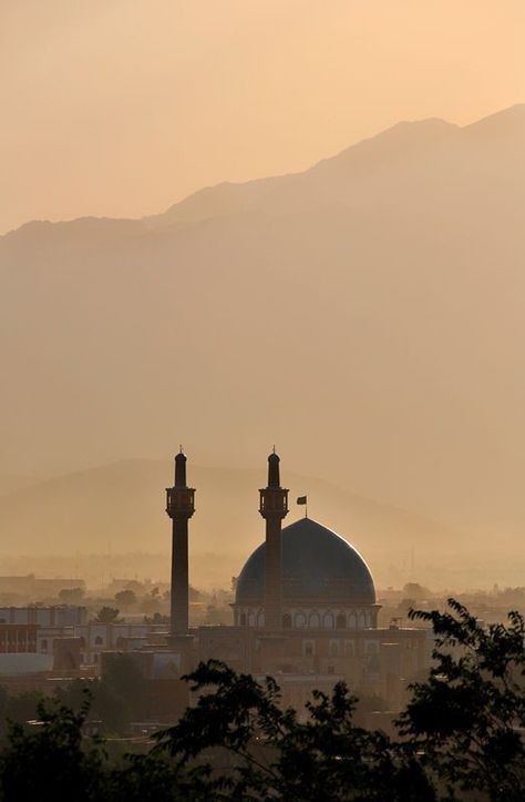 Afghanistan Landscape, Beautiful Afghanistan, Arabian Nights Aesthetic, Afghanistan Culture, Kabul Afghanistan, Landlocked Country, South Asia, Islamic Architecture, Libya