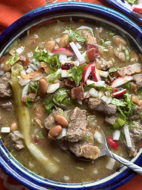 Carne Su Jugo Recipe, Carne En Su Jugo Recipe Easy, Beef Fajita Recipe, Honduras Food, Mexican Food Recipes Appetizers, Cold Weather Comfort Food, Traditional Mexican Dishes, Traditional Mexican Food, Mexican Recipe