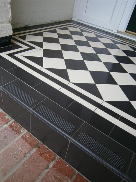 Victorian floor tiles gallery, Original Style floors, period floors Victorian Front Garden, Hall Tiles, Checkered Floor, Floor Tiles Design, Front Door Steps, Victorian Porch, Victorian Floor Tiles, Victorian Floor, Porch Tile