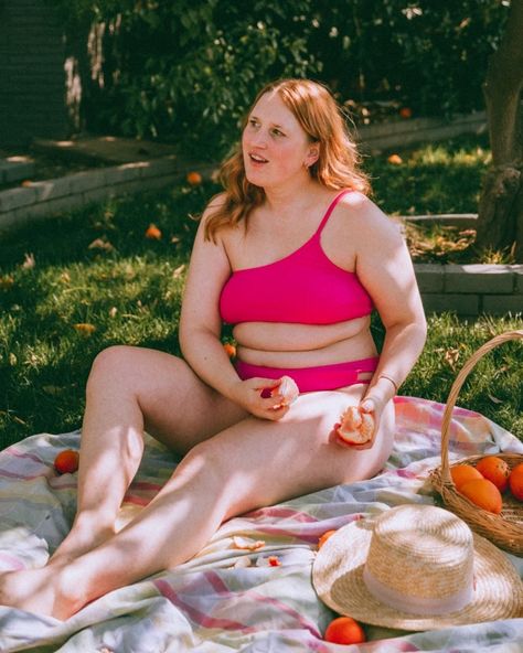 I’ll be the first to shout “anyone can wear any type of swimsuit they want!” so I want to kick this post off by making it clear: wear anything that… The post 7 Best Swimsuits For Pear Shape Body Types (Including Plus Size!) appeared first on Whimsy Soul. Best Bathing Suits, Fun One Piece Swimsuit, Shaping Swimwear, Pear Shapes, Pear Shaped Women, Plus Swim, Killer Abs, Pale Girl, Pear Body