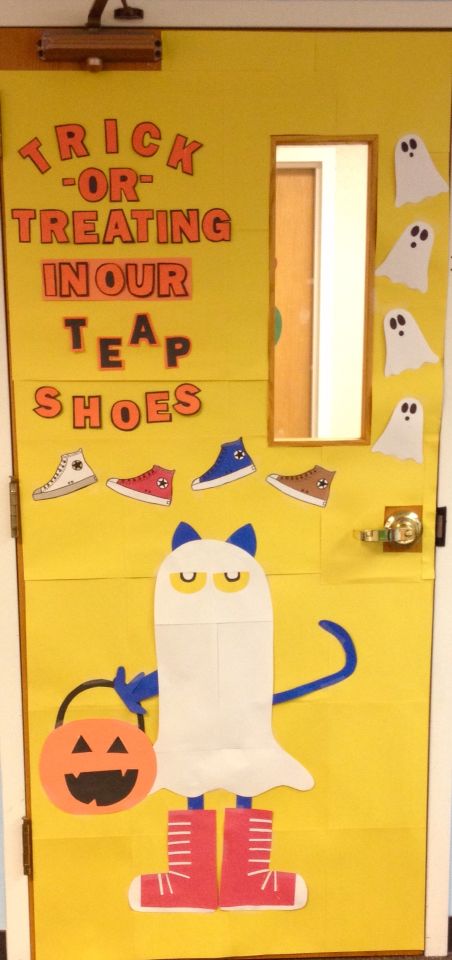 Classroom decoration. Classroom door. Preschool. Pete the cat. Halloween. Fall. Trick or treat. Ghost. Shoes. Classroom Door Preschool, Pete The Cat Halloween, Ghost Shoes, Preschool Pete The Cat, Halloween Classroom Decor, Pete The Cat Classroom, Class Room Door, Halloween Door Decorations Classroom, Room Door Ideas