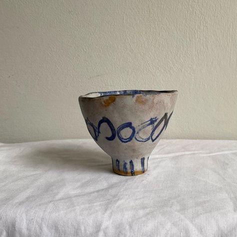 Kate Semple (@katesemple) • Instagram photos and videos Kate Semple, Good Week, Pinch Pots, Hand Built, Stoneware, Bowl, Sculpture, Instagram Photos, Ceramics