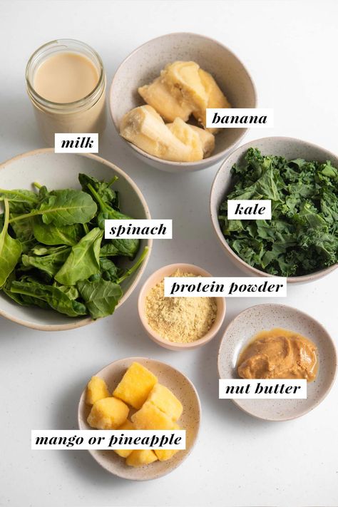 Kale Smoothie Recipes, Spinach Smoothie Recipes, Smoothie Benefits, Resep Smoothie, Kale Smoothie, Green Eating, Healthy Green Smoothies, Kale And Spinach, Spinach Smoothie