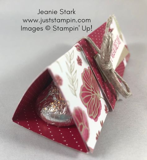 Simple Sweet Valentine Treats – Just Stampin' Hershey Kiss Treat Holder, Hershey Kiss Valentine, Christmas Treats Boxes, Valentine Centerpieces, Valentine Treat, Valentine Love Cards, Hershey Kiss, Senior Center, How To Make Banners