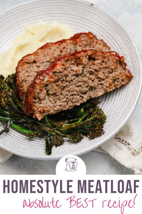 Classic Meatloaf Recipe :: It is the absolute best you'll find! It's loaded with flavor, very easy to prepare, and the sauce is delicious. #browneyedbaker #meatloaf #dinner #recipe #beef Classic Meatloaf Recipes, Homestyle Meatloaf, Baked Meatloaf, Brown Eyed Baker, Classic Meatloaf Recipe, Good Meatloaf Recipe, Classic Meatloaf, Best Meatloaf, Recipe Tin