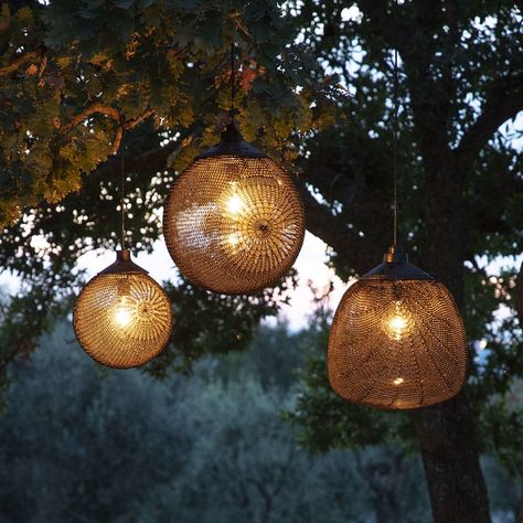 Inspiring garden furniture ideas for stylish outdoor living Hanging Tree Lights, Outdoor Globe Lights, Glowing Garden, Standing Lights, Garden Furniture Ideas, Tree Lanterns, Portable Garden, Garden Globes, Outdoor Sitting Area