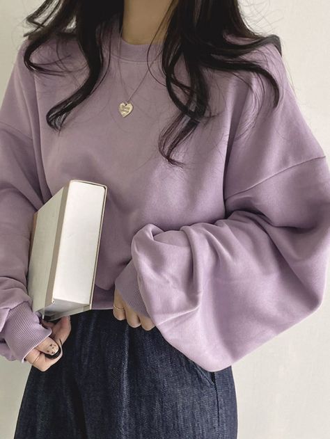 Lila Púrpura Casual Collar manga larga Tela Liso Pullovers Embellished No-Elástico Big Sweater Outfit, Pastel Aesthetic Outfit, Light Purple Hoodie, Western Outfits Men, Plain Sweatshirt, Purple Sweatshirt, Korean Casual Outfits, Purple Hoodie, Trendy Dress Outfits