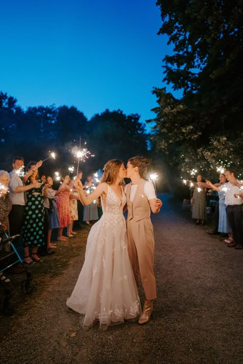 Magical moment of sparklers with Lou & Char. Queer Wedding Reception, Women In Wedding Suits, Young Wedding Aesthetic, Queer Wedding Dress, Wedding Suit Aesthetic, Wlw Wedding Ideas, Wlw Marriage, Gen Z Wedding, Wlw Wedding Aesthetic