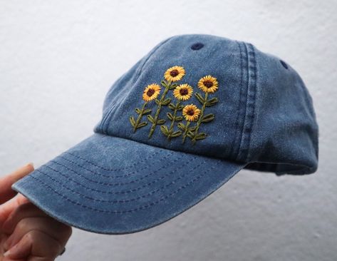 Embroidered Jeans Diy, Fall Cap, Autumn Hat, Sunflower Hat, Vintage Style Hat, Pretty Hats, Denim Cap, Handmade Clay Jewelry, Handmade Embroidery Designs