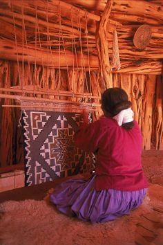 Beautiful Navajo woman using a weaving loom. Description from pinterest.com. I searched for this on bing.com/images Navajo Weaver, Navajo Weaving, Navajo Nation, Navajo Rugs, Native American Peoples, American Indian Art, We Are The World, Woman Weaving, American Southwest