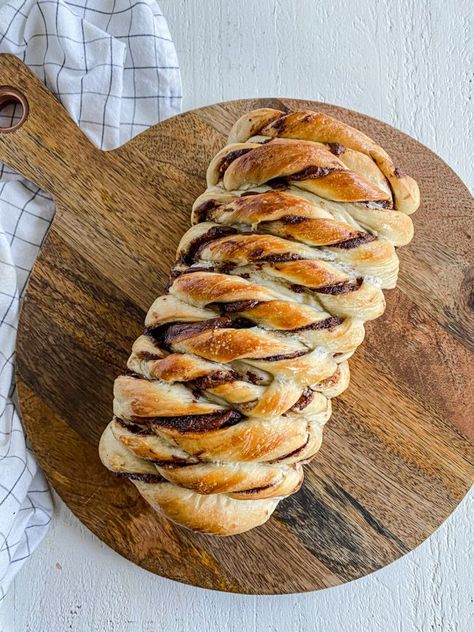 Chocolate Bread Twist | Recipe by My Name Is Snickerdoodle Really Easy Recipes, Bread Twist, Rhodes Rolls Recipes, Rhodes Bread Dough, Rhodes Dinner Rolls, Bread Twists, Skillet Bread, Best Chocolate Desserts, Twisted Recipes