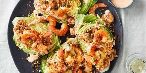 Wedge Salad Recipe, Wedge Salad Recipes, Shrimp Lettuce Wraps, Pasta Seafood, Wedge Salad, Fast Dinner Recipes, Kale And Spinach, Fast Dinners, Shrimp Salad