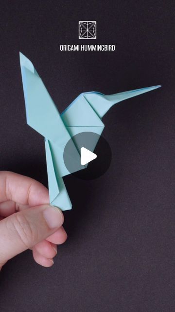 How To Make Origami Birds Easy, Paper Hummingbird Diy, Origami Bluebell, Paper Birds Craft, Paper Origami Crafts, Oragami Birds, Hummingbird Crafts, Hummingbird Mobile, Cute Origami Easy