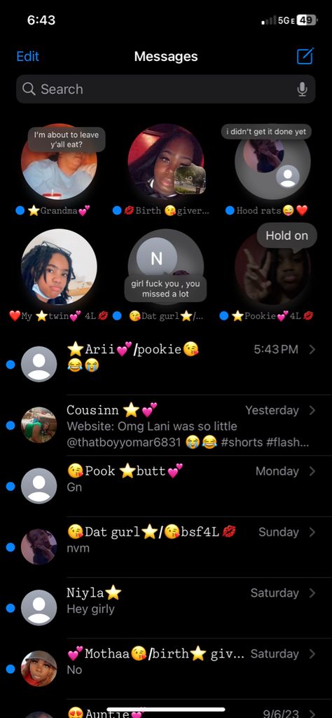 iMessage ideas⭐️💕 Imessage Texts Aesthetic Contacts, Imessage Games Challenges, Contacts Iphone Ideas, Imessage Games, Contact Ideas, Ft Calls Pictures, Chat Instagram, Iphone Messages, Sarcastic Wallpaper