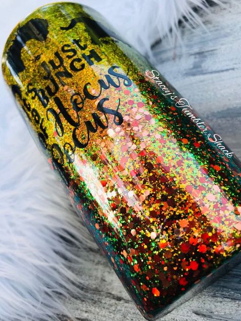 Tumblers Ideas, Halloween Tumblers, Tumbler Inspiration, I Smell Children, The Sanderson Sisters, Glitter Yeti, Custom Yeti, Tumbler Halloween, Jesus Artwork