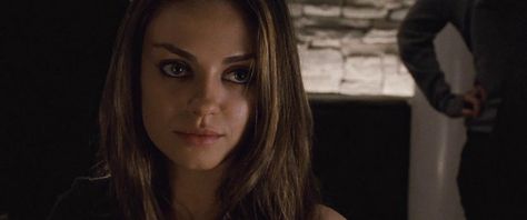 Mila Kunis as Lily in Black Swan Mia Kunis Black Swan, Black Swan Mila Kunis, Lily Black Swan, Mila Kunis Black Swan, Black Swan Lily, Mila Kunis Hair, Nina Sayers, Black Swan 2010, Kate Moss 90s