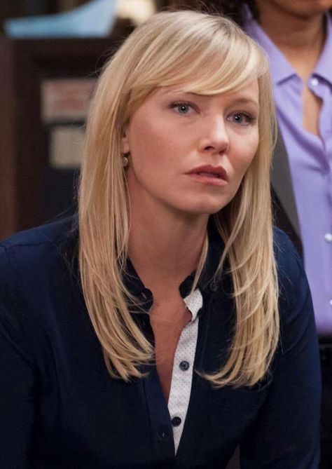 Kelly Giddish Hair, Lob Haircut With Bangs, Amanda Rollins, Law And Order: Special Victims Unit, Law Of Attraction Love, Haircut Pictures, Fringe Bangs, Special Victims Unit, Lob Haircut