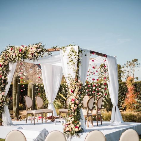 Garden Arches Ideas, Floating Shelves Corner, Shelves Design Ideas, Modern Wall Shelves, Hindu Wedding Decorations, Indian Wedding Decorations Receptions, Mandap Design, Reception Stage Decor, Modern Indian Wedding