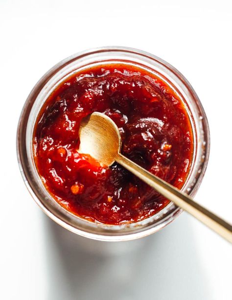 Savory Tomato Jam, Jam For Canning, Salsa Canning Recipes, Apple Cider Vinegar Lemon, Tomato Jam Recipe, Preserving Tomatoes, Spring Appetizers, Autumn Recipes Vegetarian, Tomato Jam