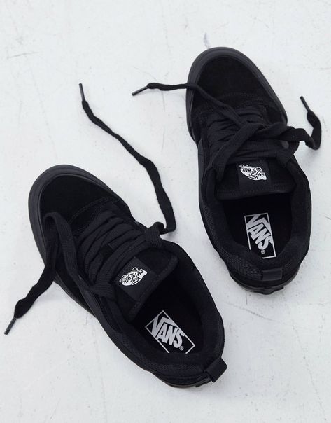 Vans New Skool, Black Aesthetic Shoes, Black Sneakers Aesthetic, Vans Chunky, Chunky Vans, Black Chunky Shoes, Vans All Black, Vans Shoes Black, Chunky Black Shoes