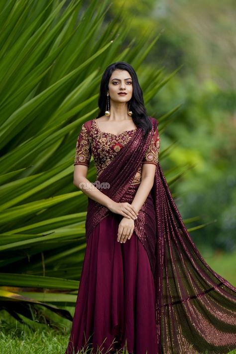 Modern Half Saree, Reception Look, Half Saree Designs, Blouse Designs Silk, Indian Dresses Traditional, Saree Look, Fancy Sarees, Beautiful Smile Women, Indian Designer Wear