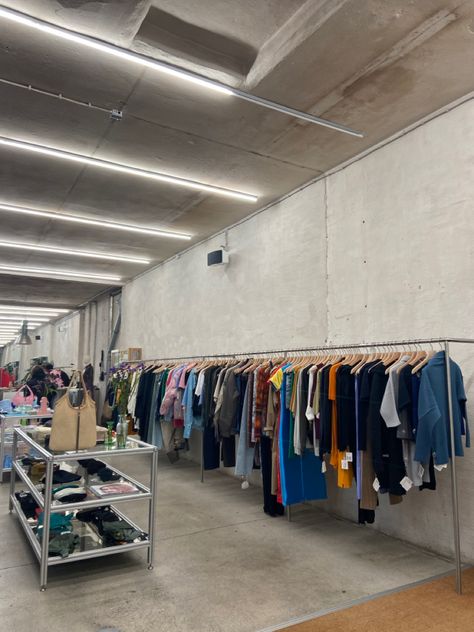 Vintage Store Design, Retail Job Aesthetic, Retail Aesthetic, Clothing Warehouse, Working Retail, Store Shelves Design, Clothing Store Interior, Retail Space Design, Fashion Designer Studio