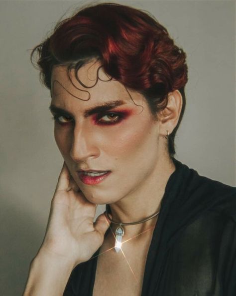 Mens Eyeshadow Looks, Male Theatre Makeup, Hades Makeup Men, Goth Makeup For Men, Men’s Makeup Looks, Devil Makeup Men, Demon Makeup Men, Drag King Makeup Ideas, Lucifer Makeup