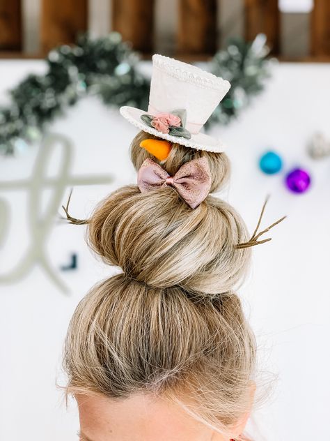 My hair for our Holiday Hat/Hair Day at work 🎁❤️🎄 Hair With Hat, Haircut Pictures, Hat Day, Holiday Hair, Hat Hair, Holiday Hats, Dress Up Day, Christmas Hairstyles, Blonde Hair With Highlights