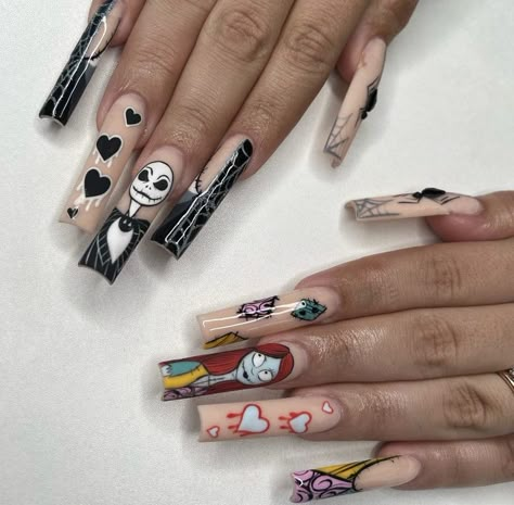 Jack Skelton Nails, Halloween Nails Nightmare Before Xmas, Jack Skellington And Sally Nails, Halloween Nails Jack And Sally, Sally Halloween Nails, Sally And Jack Nails, Sally Nails Halloween, Jack The Skeleton Nails, Jack Skellington Nails Acrylic