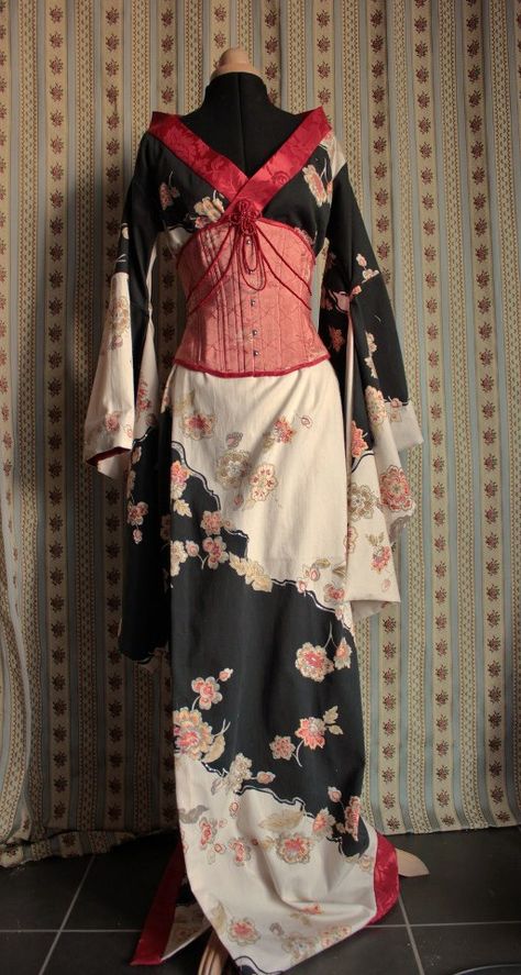 Kimono With Corset, Japanese Corset, Kimono Aesthetic Traditional, Kimono Aesthetic, Japan Kimono Aesthetic, Japan Traditional Clothes Aesthetic, Kimono Corset, Modern Kimono Fashion Outfits, Underbust Corset Outfit