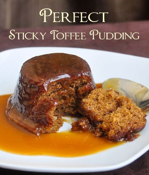 Perfect English Sticky Toffee Pudding - the best version of the classic British dessert that I've ever tried plus making them in muffin tins ensures good portion control and the ability to freeze some for later if needed. English Sticky Toffee Pudding, Desserts Nutella, Sticky Toffee Pudding Cake, Fudge Caramel, British Desserts, Toffee Sauce, Rock Recipes, Toffee Pudding, Perfect English