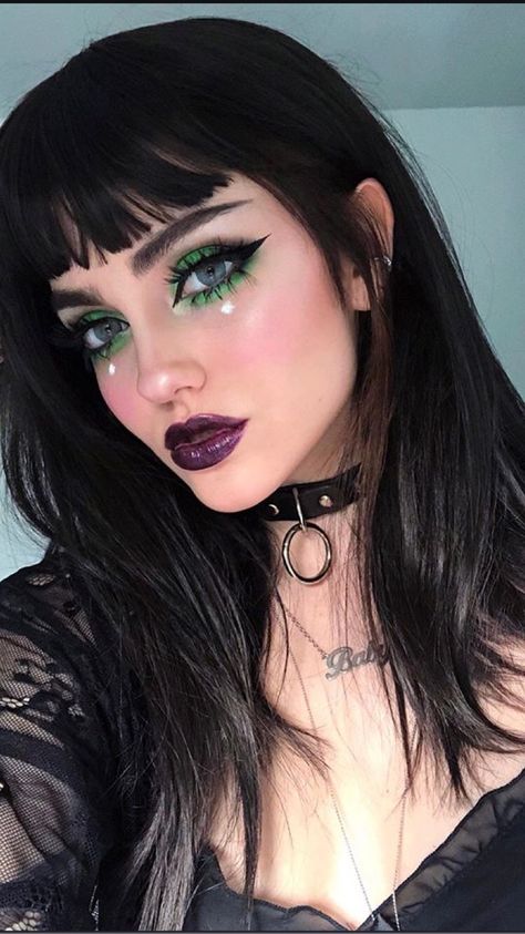 Makeup Verde, Maquillage Goth, Goth Makeup Tutorial, E Girl Makeup, Egirl Makeup, Punk Makeup, Witch Makeup, Alternative Makeup, Emo Makeup