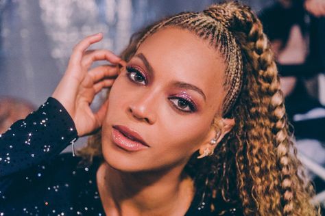 Twitter Beyonce Braids, Lemonade Braids Hairstyles, Hype Hair, Vacation Hairstyles, Face Shape Hairstyles, Birthday Hair, Braids Hairstyles Pictures, Hair Braid Videos, Girls Braids