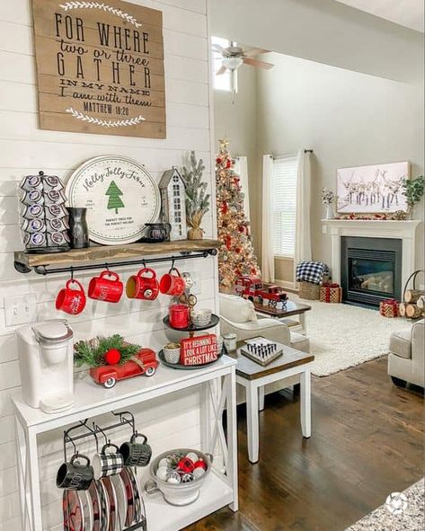 25 Christmas Coffee Station Styling Ideas » Lady Decluttered Coffee Station Styling, Christmas Coffee Station, Christmas Coffee Bar Decor, Christmas Tiered Tray Ideas, Red And Green Decor, Christmas Coffee Bar, Christmas Hot Chocolate Bar, Hot Chocolate Party, Coffee Bar Decor