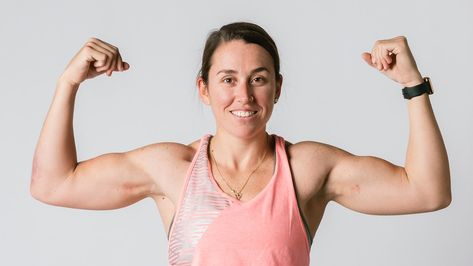 Female athlete flexing her arms | premium image by rawpixel.com / McKinsey Flex Drawing Reference, Flex Pose Reference, Arm Flex Pose, Female Biceps, Huge Biceps, Muscle Bodybuilder, Gym Images, Body References, Female Athlete