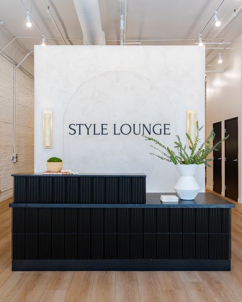 Style Lounge Salon Interiors — BETTY LARKIN Salon Reception Area Design, Beauty Bar Reception Area, Reception For Salon, Retail Lounge Area, Salon Reception Ideas, Modern Salon Front Desk, Hair Salon Reception Area, Neutral Hair Salon, Reseption Zone Beauty Salon