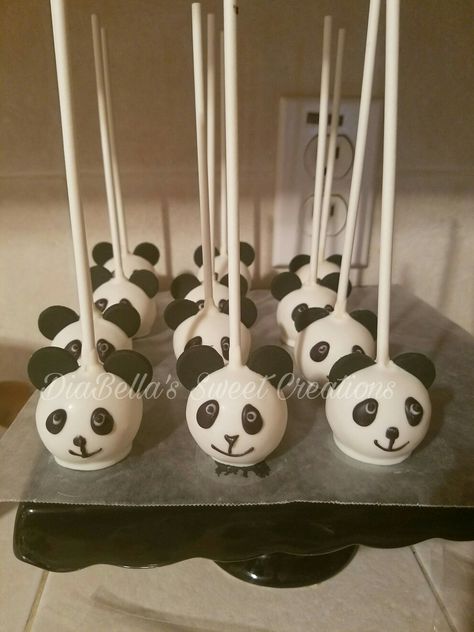 Panda Smash Cake, Panda Bear Birthday Cake, Panda Bday Cake, Pregnant Food, Panda Cake Designs Birthday, Panda Birthday Theme, Panda Cakes For Girl, Bear Cake Pops, Cakepops Ideas