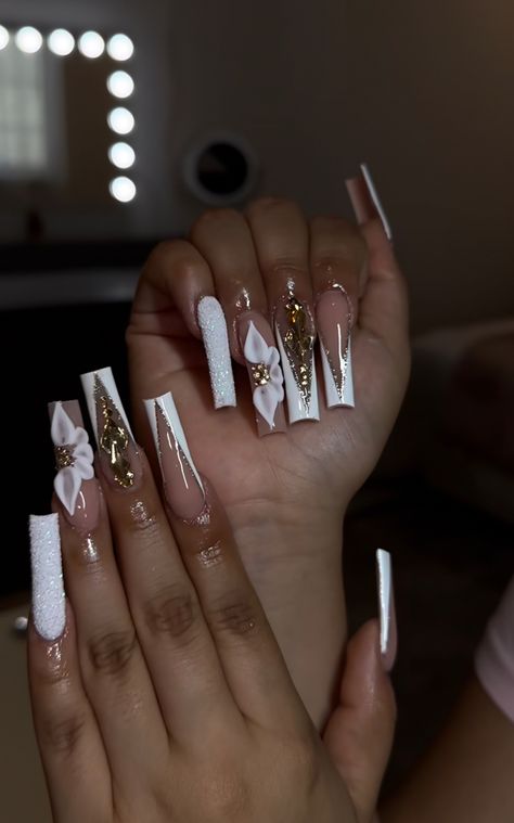 Nails To Recreate, Gold White Acrylic Nails, White Nail Sets With Designs, White And Gold Quince Nails, Birthday Nails White And Gold, Gold Long Acrylic Nails, White And Gold Nails Square, White And Gold Square Nails, French Birthday Nails