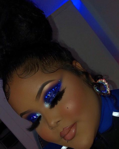 Royal Blue Make Up Looks, Blue Makeup Glitter, Royal Blue Prom Makeup Look, Royal Blue Makeup Looks Black Women, Blue Makeup Looks Black Women, Degree Photoshoot, Royal Blue Makeup Looks, Banquet Makeup, Royal Blue Makeup