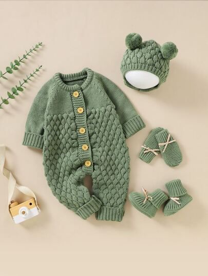 Knitted Baby Clothes, Haken Baby, Knit Shoes, Baby Frocks Designs, Baby Jumpsuit, Jumpsuit Pattern, Newborn Crochet, Khaki Fashion