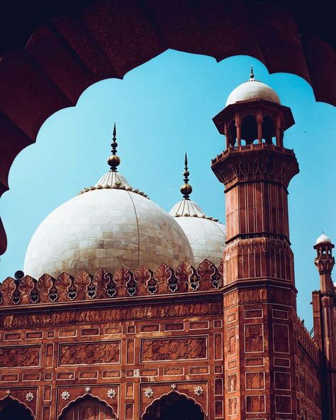 Facts About Pakistan, Pakistan Architecture, Pakistani Architecture, Badshahi Masjid, Badshahi Mosque, Pakistan Pictures, Islamic Civilization, Pakistan Photos, Pakistan Art