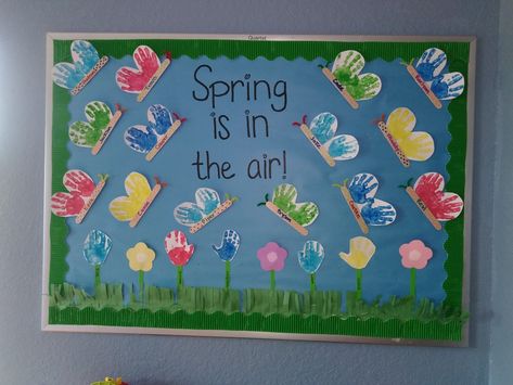 May Boards For Preschool, April Pre K Crafts, April Toddler Bulletin Board, May Window Display Ideas Preschool, Infant Room Art Projects, Spring Time Bulletin Board Ideas Preschool, Spring Bulletin Boards Infants, Spring Classroom Board Ideas, April Preschool Crafts Spring