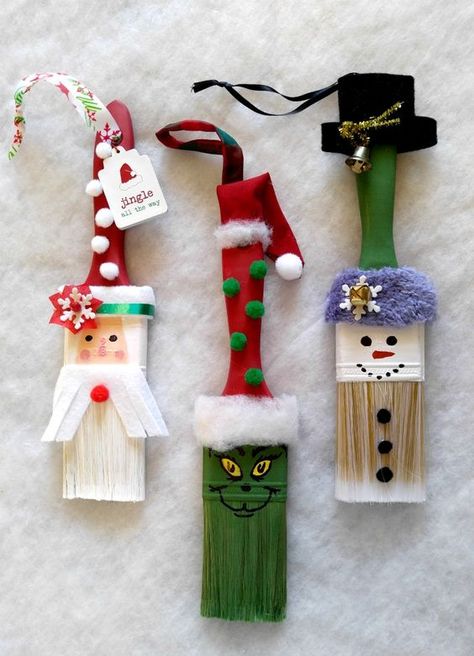 These fun paintbrush Christmas ornaments will delight both the young and the young at heart. Diy Christmas Ornaments Easy, Christmas Craft Projects, Easy Christmas Diy, Christmas Ornaments Homemade, Christmas Ornament Crafts, Handmade Christmas Ornaments, Christmas Decorations Ornaments, Christmas Crafts For Kids, Homemade Christmas