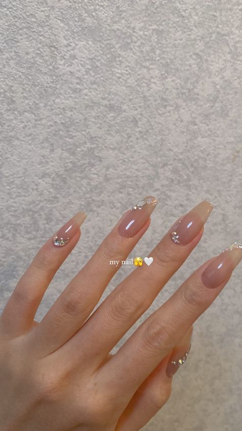 Pretty Graduation Nails, Simple But Elegant Nail Designs, Nails Design Graduation, Naked Nails Design, Classy Chic Nails, Swarovski Nails Designs, Asian Nail Designs, Classy Graduation Nails, Classy Elegant Nails