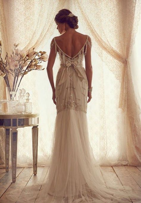 Great Gatsby Glamour: The Roaring 20s Are Back. | PrestonBailey.com Anna Campbell Wedding Dress, Wedding Dress Winter, Anna Campbell Bridal, Wedding Dress 2013, Anna Campbell, Amazing Wedding Dress, Dresses 2013, Stunning Wedding Dresses, Gorgeous Wedding Dress