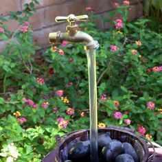 DIY Magic Faucet Fountain Awning Ideas, 4h Projects, Taman Diy, Kolam Koi, Magic Fountain, Backyard Ponds, Air Mancur, Tanaman Pot, Outdoor Stuff