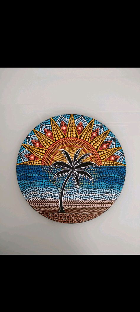 Sun Dot Art, Dot Art Simple, Dotted Rocks, Rock Soup, Painted Stepping Stones, Mandela Stones, Mandala Christmas, Aboriginal Art Dot Painting, Point Art