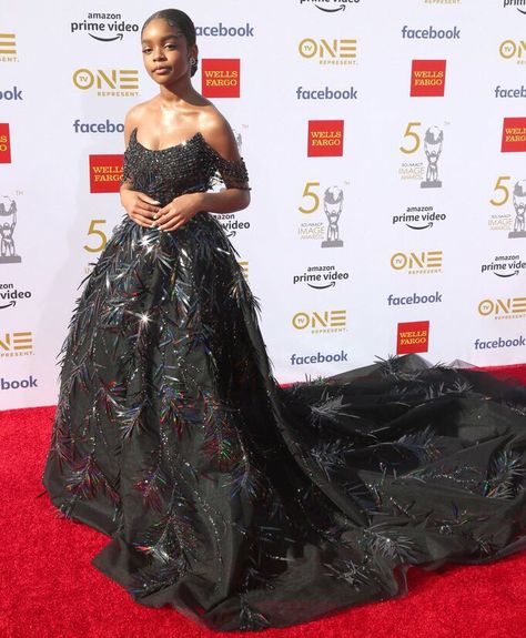 MEFeater Magazine on Twitter: "Marsai Martin at the 2019 #NAACPImageAwards 💕… " Marsai Martin Outfit, Marsai Martin, Celebrity Dresses Red Carpet, Celebrity Style Icons, Lupita Nyong'o, Anniversary Photoshoot, Red Carpet Gowns, Prom Dress Inspiration, Celebrity Red Carpet