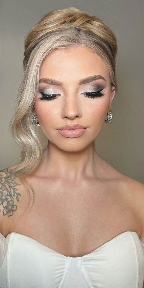 bridal makeup, wedding make up, soft glam makeup, soft glam bridal makeup, bridal makeup look, glam bridal makeup look, soft glam wedding makeup, bridal makeup looks, soft makeup look Makeup Look Glam, Makeup Looks Soft, Soft Glam Wedding Makeup, Soft Glam Wedding, Soft Glam Bridal Makeup, Make Up Soft, Bridal Makeup For Green Eyes, Soft Glam Bridal, Soft Makeup Look