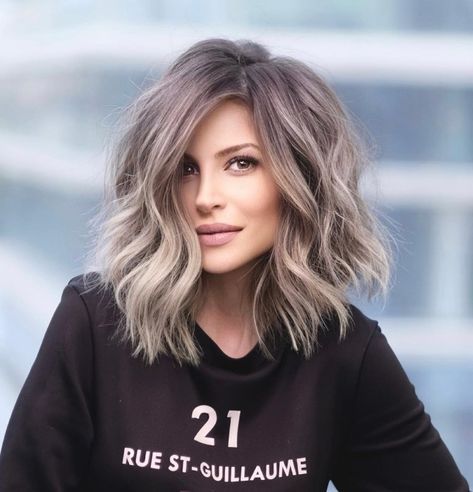 Thick Voluminous Shaggy Bob with Side Parting Thick Bob Haircut, Haircuts For Thick Wavy Hair, White Blonde Highlights, Lob Hairstyles, Medium Shaggy Hairstyles, Long Sleek Hair, Roller Curls, Haircuts For Thick Hair, Medium Shag Haircuts